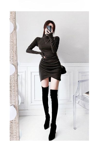 Autumn/Winter High-Necked Dress: Elegant, Long Sleeve